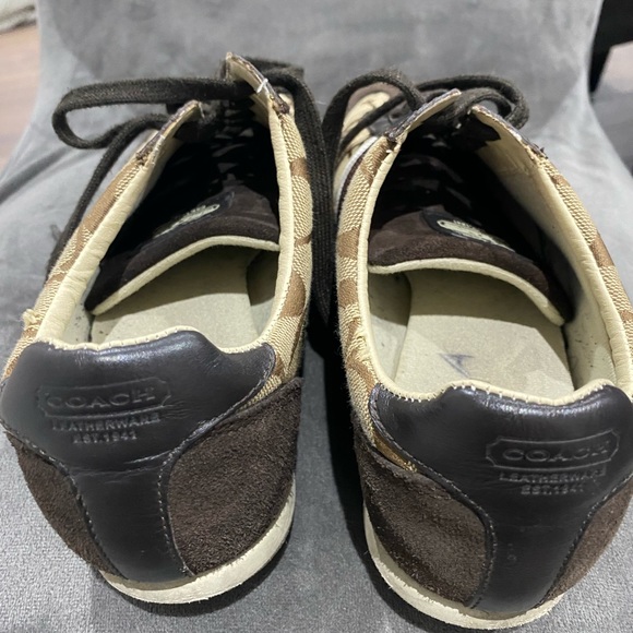 COPY - Used coach shoes - Picture 3 of 6